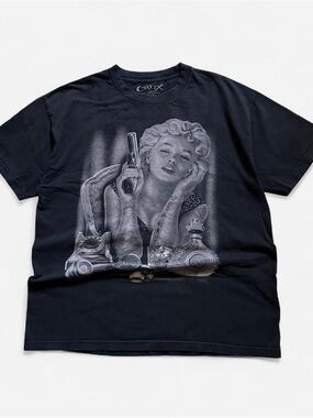 CRUX Black Graphic Tee with Marilyn-Style Portrait Mens large